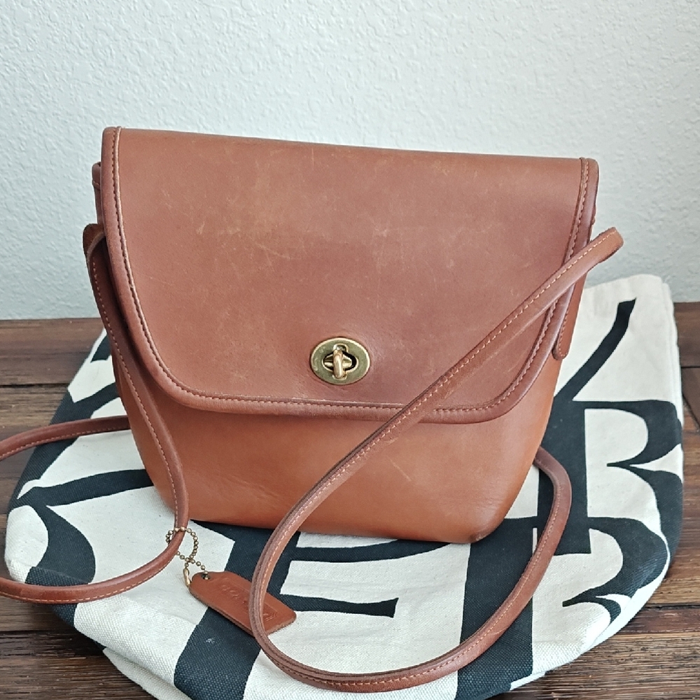 Vintage Coach - Quincy